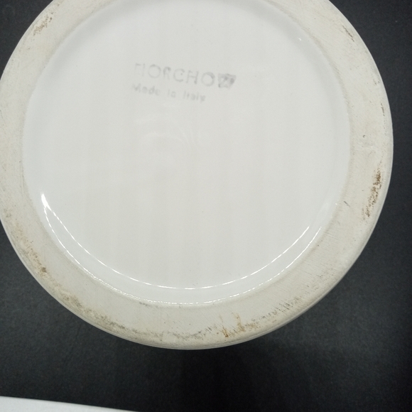 White Candy Dish w/Bird on lid. By Horchow in Italy - Picture 7 of 8